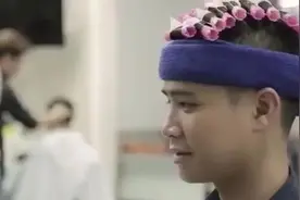 小哥纠结发型怎么剪帅好打理、发型师说找我就对了、不帅不收钱！