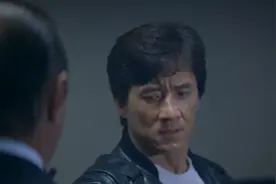 人无完人，成龙大哥罕见穿帮镜头视频封面