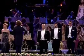 安德烈·瑞欧指挥《布兰诗歌》噢幸运女神，典型的欧洲教堂风格