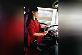 半挂车女司机边开车边唱《没有你的陪伴我好孤单》，女司机难嫁人