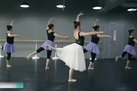 芭蕾舞-《Let It Go》视频封面