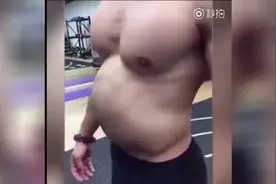 大肚腩怎么拥有八块腹肌？拍一下就好！