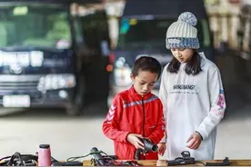 柳州：特警开展“警营是我家”民警家属进警营活动图片