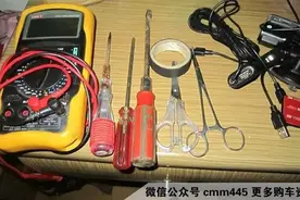 汽车冷知识 从天窗取电安装行车记录仪图片