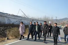 德润爱心社组织30名爱心人士到费县、沂水送温暖图片