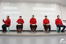 这支特别的非洲鼓乐队 在一场公益演出中唱哭了台下观众图片