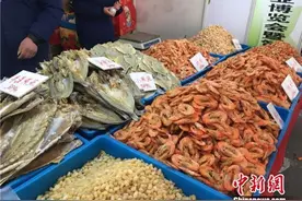 浙江余姚办新春农博会：“虾兵蟹将”齐聚海味浓图片