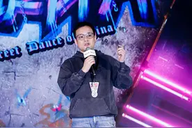 《这！就是街舞》导演陆伟：国内街舞很阳光，不在地下图片