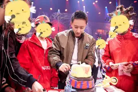 《这！就是街舞》韩庚现场透露生日愿望图片