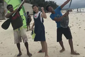 说走就走的旅行 豁达妈妈 懂事女儿逢假必游图片