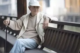 渭读｜木心：野地玫瑰的郁丽与飞散图片