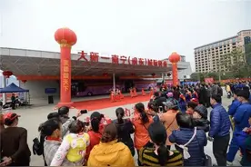 南宁人 今后去看德天瀑布更便捷了！大新至南宁城际快线开通图片