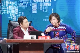 魔王贾玲重返《欢乐喜剧人》贾冰人在囧途图片