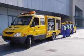 狗年春节 成都水电气24小时值守图片