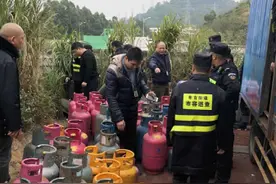 查扣“黑煤气”199瓶！布吉街道捣毁三个“黑煤气”窝点图片