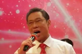 广州医疗界春晚丨钟南山领唱，“白大褂”尬舞不羁图片