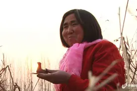 “玩”大了！济宁五旬农妇玩泥巴玩成民间泥塑艺术家图片