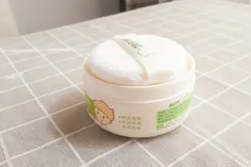 痱子粉过期不要丢，家里很多地方都可以用，丢掉的你有没有后悔？视频封面