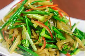 榨菜这样做出来，色彩翠绿，让人看着就有胃口视频封面