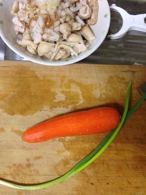 皮肤发硬粗糙鸡皮状