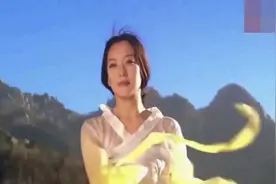 她是韩国第一美，40岁脸僵硬连嘴都歪了！网友吐槽整容后遗症视频封面
