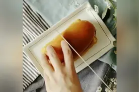 日式鸡蛋糕做法其实很简单，只需要几个鸡蛋轻松完成