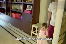 奥利犯错，爸爸教育方法独特 知错就改的小宝宝最可爱视频封面