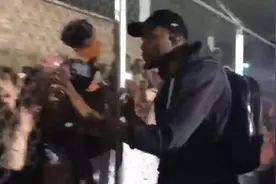 杜兰特谈球迷接机：感激这些这么在意我的人图片