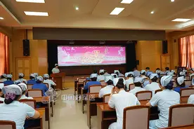 聚焦空军总医院护士授帽仪式图片