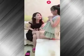 太搞笑了，女儿各种方法恶搞妈妈