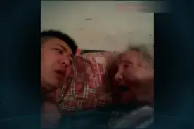 孙媳妇来给95岁奶奶送饺子，我没衣服穿了，没想到奶奶把钱都给她视频封面