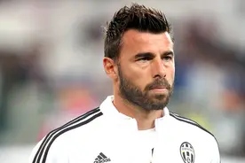 巴尔扎利：我并非世界最佳后卫图片