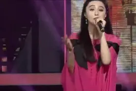 范冰冰与父亲范涛公益之夜，献唱“爱里的心”幸福温暖满满视频封面