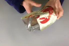 零食没吃完 就回潮坏掉了？闺蜜教我这个妙招，放一星期也很脆