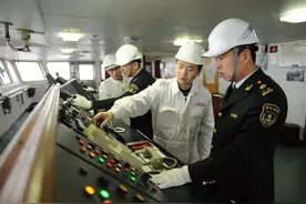词汇丨海船船员的职位图片