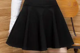 选一条半身裙，秀出你那曼妙的身姿图片