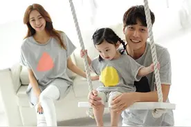 洋气亲子装，出游最抢眼的“假”衣图片