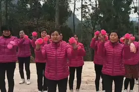 湖南沅陵｜七甲坪高桥村活跃着一支人靓舞美的老年表演队