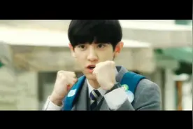 朴灿烈帅气镜头剪辑，185的人还这么萌简直是犯规视频封面