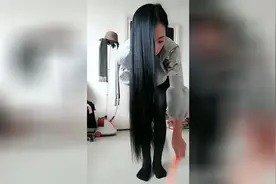 美女留长发的原因