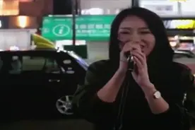 当中国民谣在日本东京街头响起，路人们的反应，让人难以置信！