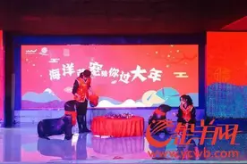 深圳：海洋馆里也有“年夜饭” 海狮表演春节好去处图片