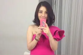 沙溢晒胡可大肚照为老婆庆生 惹来怀三胎猜测图片