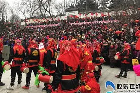 【家国网聚?网络旺年】烟台庙会非遗展演屹立不倒 更有传承人现场招徒图片