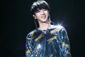 《歌手》华晨宇蝉联榜首三度夺冠图片