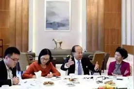 李嘉诚的家庭饭局曝光，一顿饭看出一个家庭的教养图片