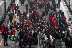 高铁发送客流持续走高，武汉站今日达到最高峰图片