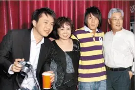 林俊杰冲事业感恩家人 获老爸传授生意经图片