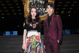 王俊凯迪丽热巴米兰再聚首，王子和公主的既视感！图片