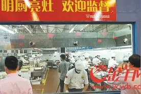 湛江普通大排档也要明厨亮灶 整洁度不输星级酒店图片